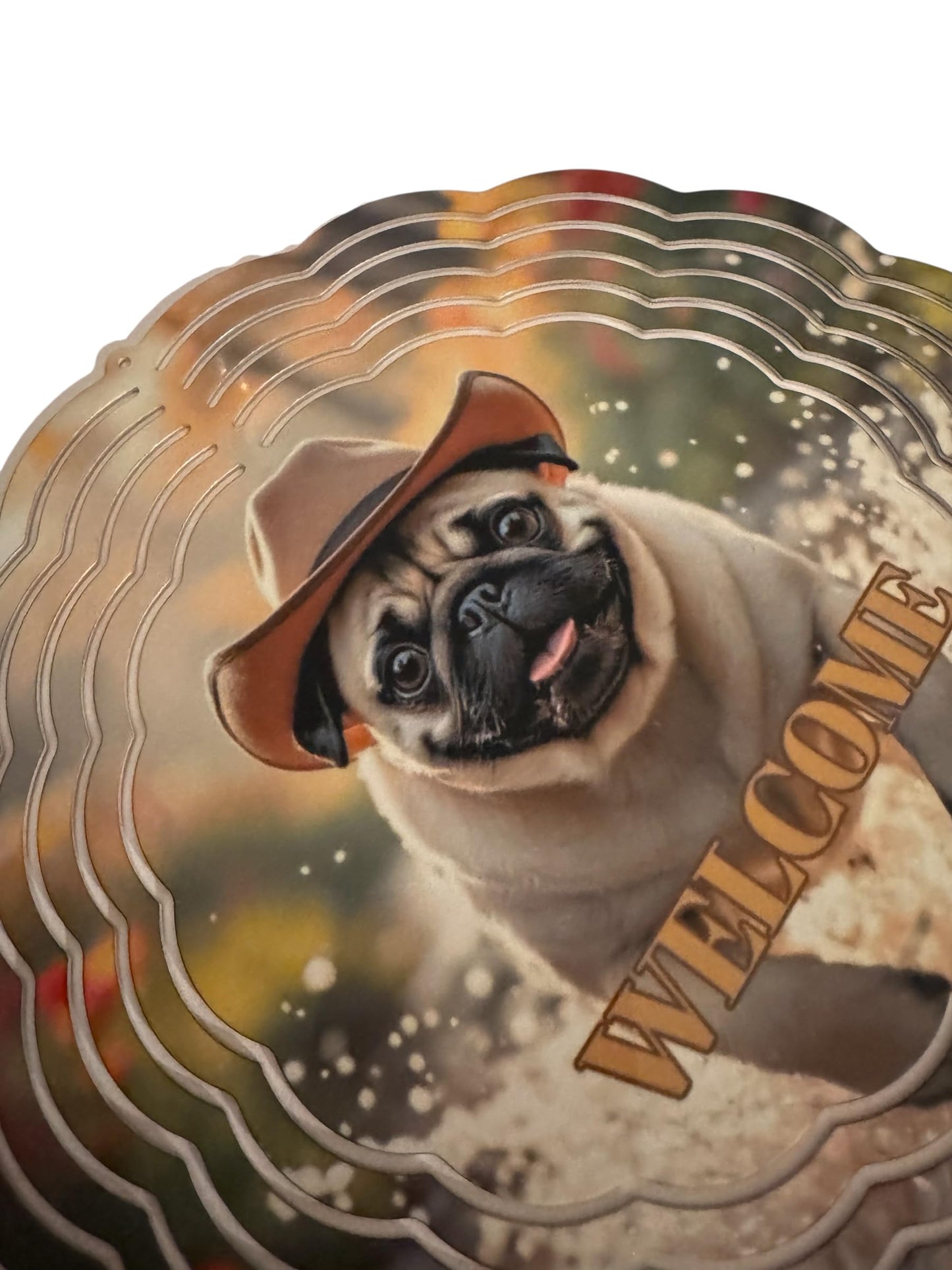 Decorative Welcome Pug Wind Spinner with Pug Design, Metal Hanging Art with Spinner Hook, Outdoor Garden Decor Welcome Wind Spinner 8 inch 3D Design